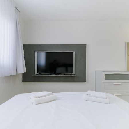 Olala Desert Shades Apartments Neve Zohar Eksteriør billede